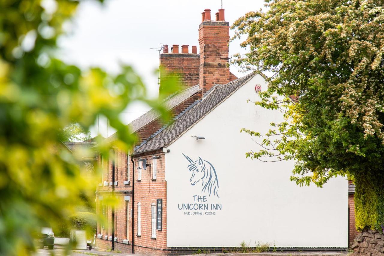 The Unicorn Inn Newton Solney Екстериор снимка